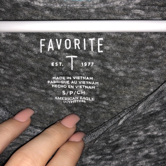 American Eagle T-shirt - Picture 3 of 3